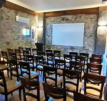 Manastirhan Kazdaglari Hotel Gure